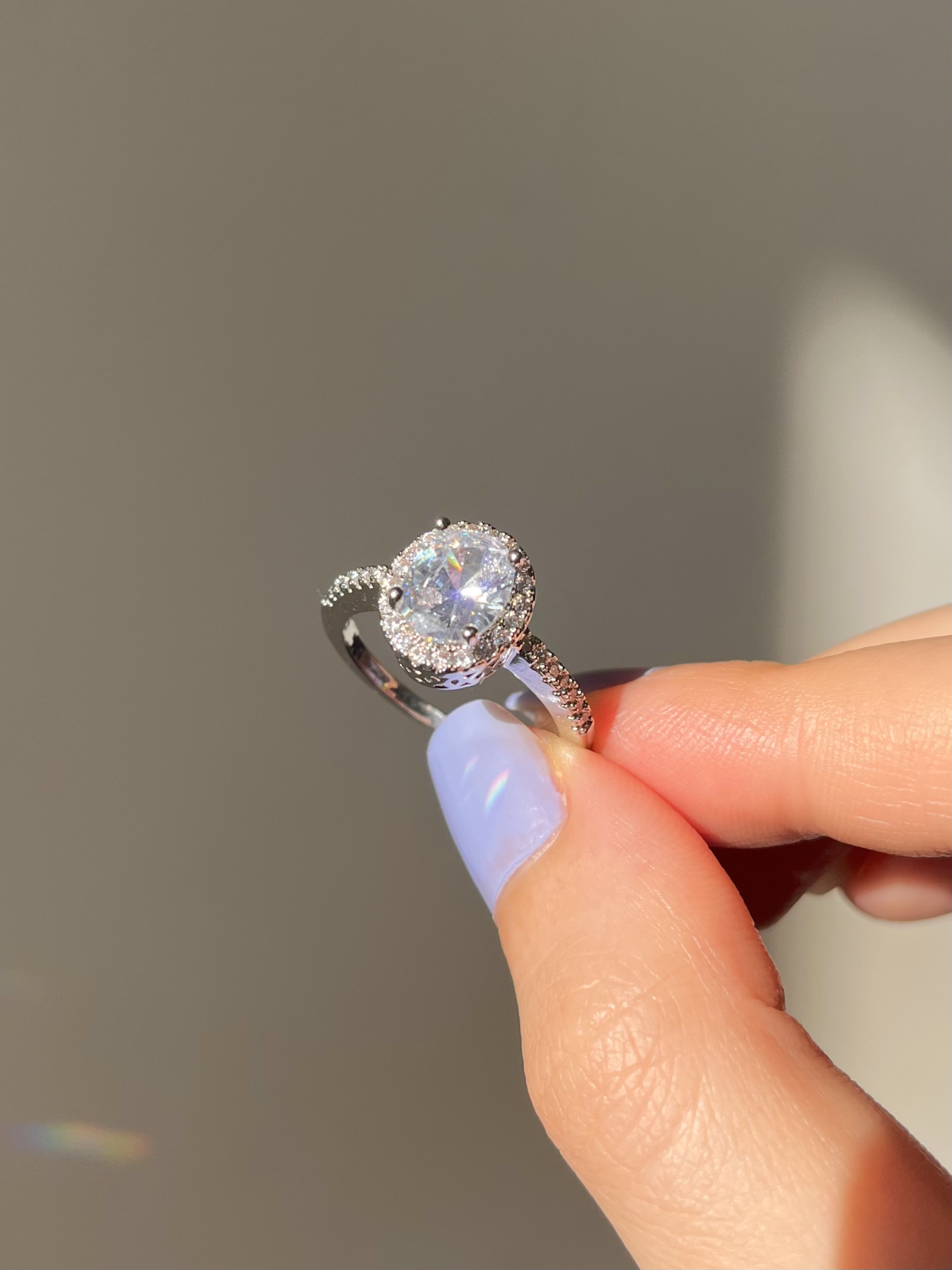 انگشتر بیضی