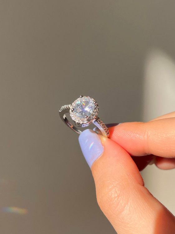 انگشتر بیضی