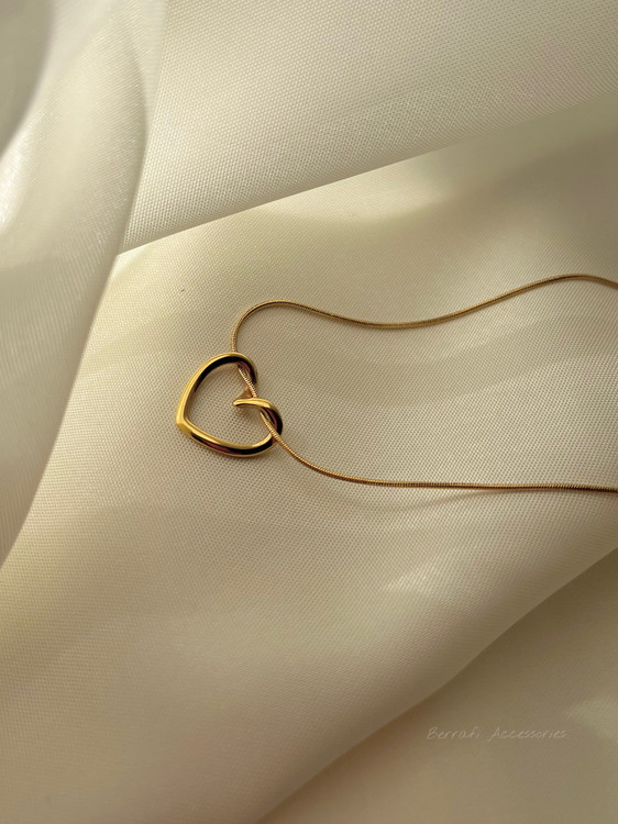 گردنبند قلب طلایی