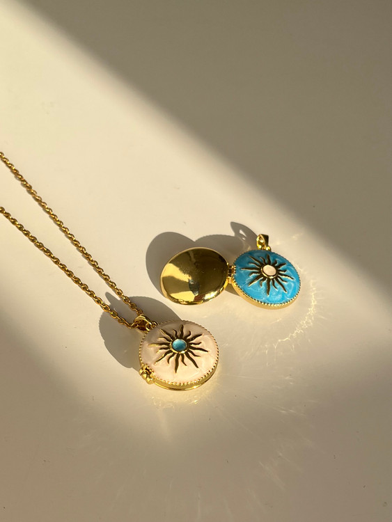 لاکت خورشید