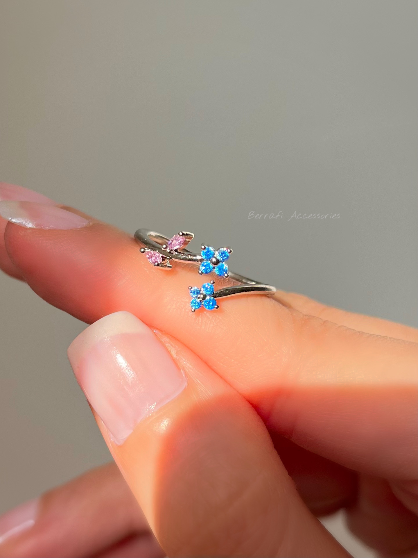 انگشتر شکوفه آبی