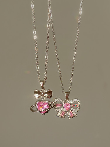 گردنبند قلب و پاپیون صورتی