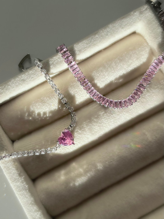 دستبند های صورتی