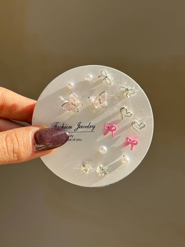 پک گوشواره میخی