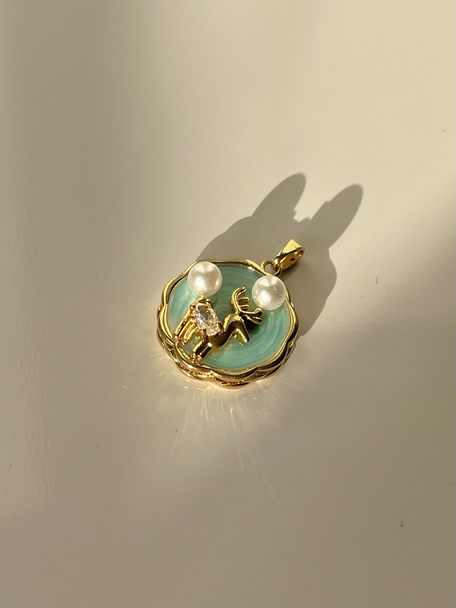 گردنبند گوزن و مروارید