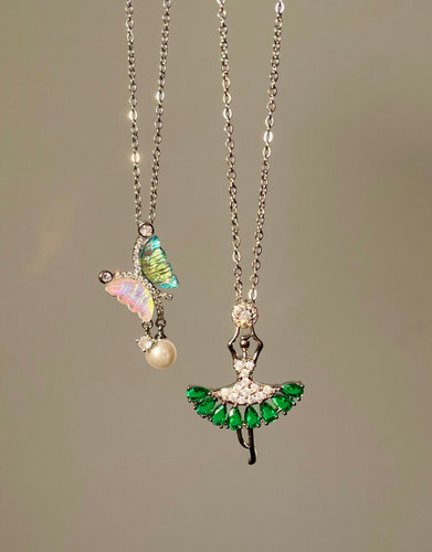 گردنبند پروانه و بالرین