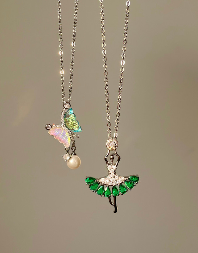 گردنبند پروانه و بالرین