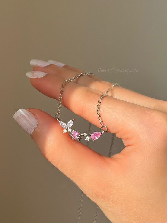 گردنبند پروانه ظریف