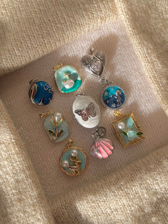 لاکت و پلاک ها