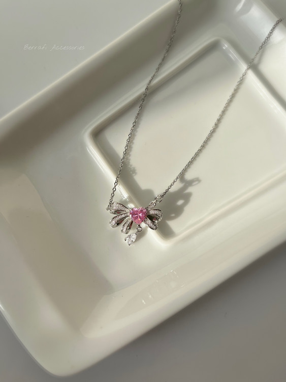 گردنبند قلب صورتی