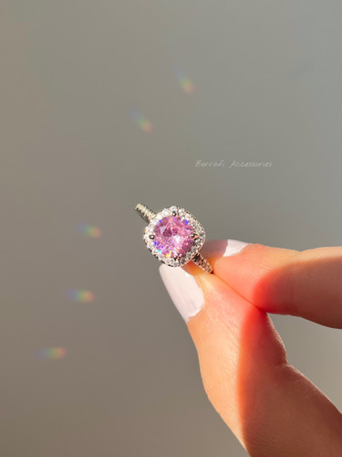 انگشتر سولیتر صورتی