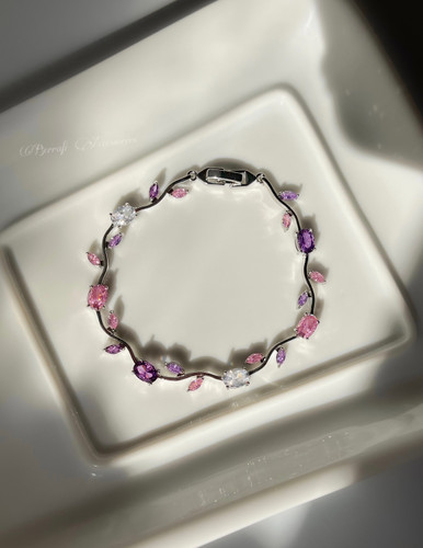 دستبند لاله