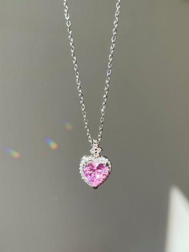 گردنبند قلب صورتی