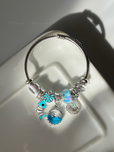 پاندورا وال در دریا و صدف