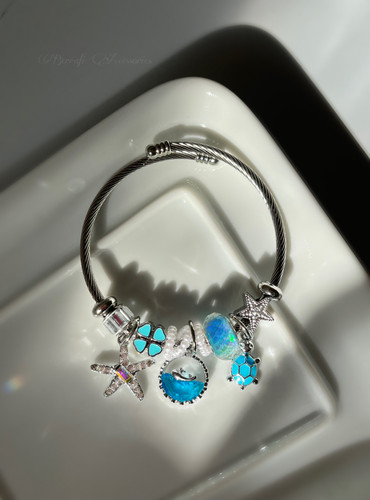 پاندورا وال در دریا و لاک پشت