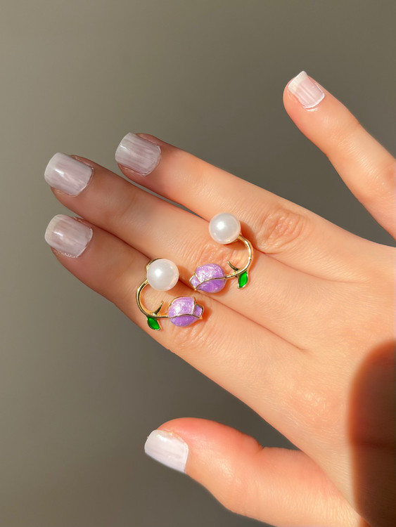 گوشواره لاله بنفش