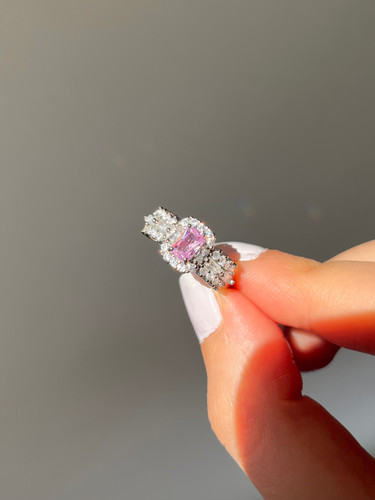 انگشتر جواهر صورتی