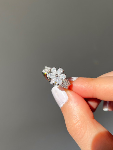 انگشتر شکوفه سفید