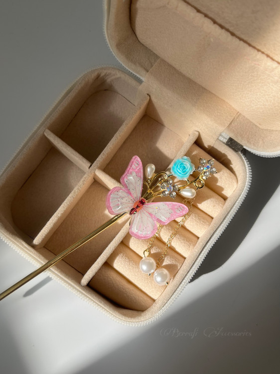 کانزاشی پروانه و مروارید